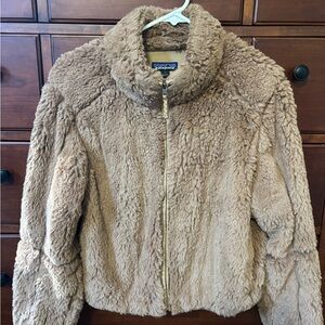 Patagonia Women's Cozy Tan Teddy Jacket